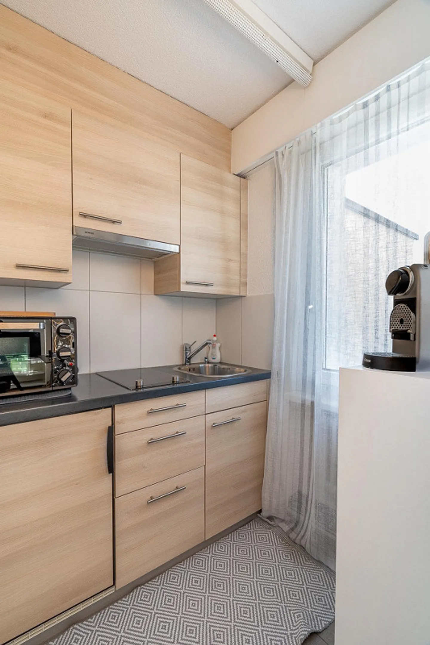 Appartamento elegante e arredato di 1.5 stanze con balcone nella città di San Gallo - Foto 6 di 6