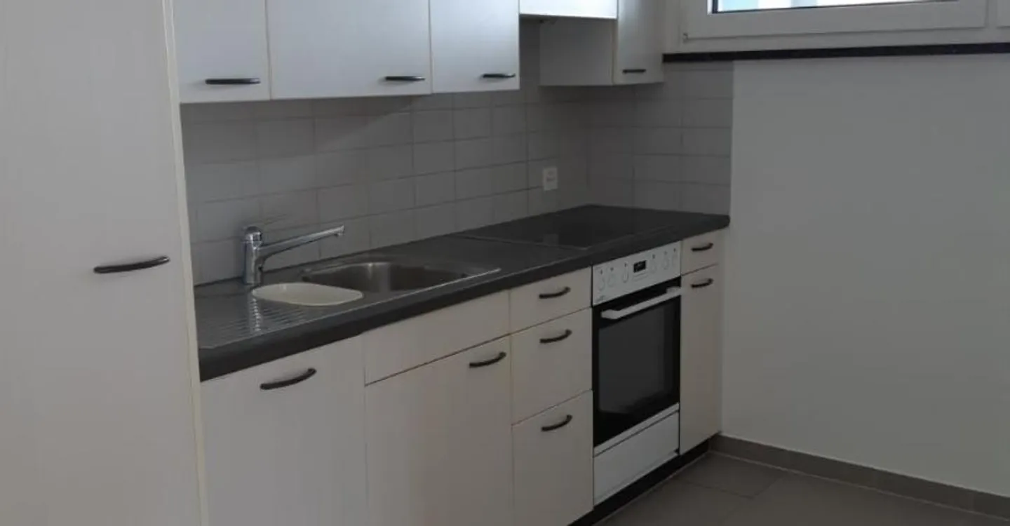 Appartement décontracté près de la piscine - Photo 3 sur 9