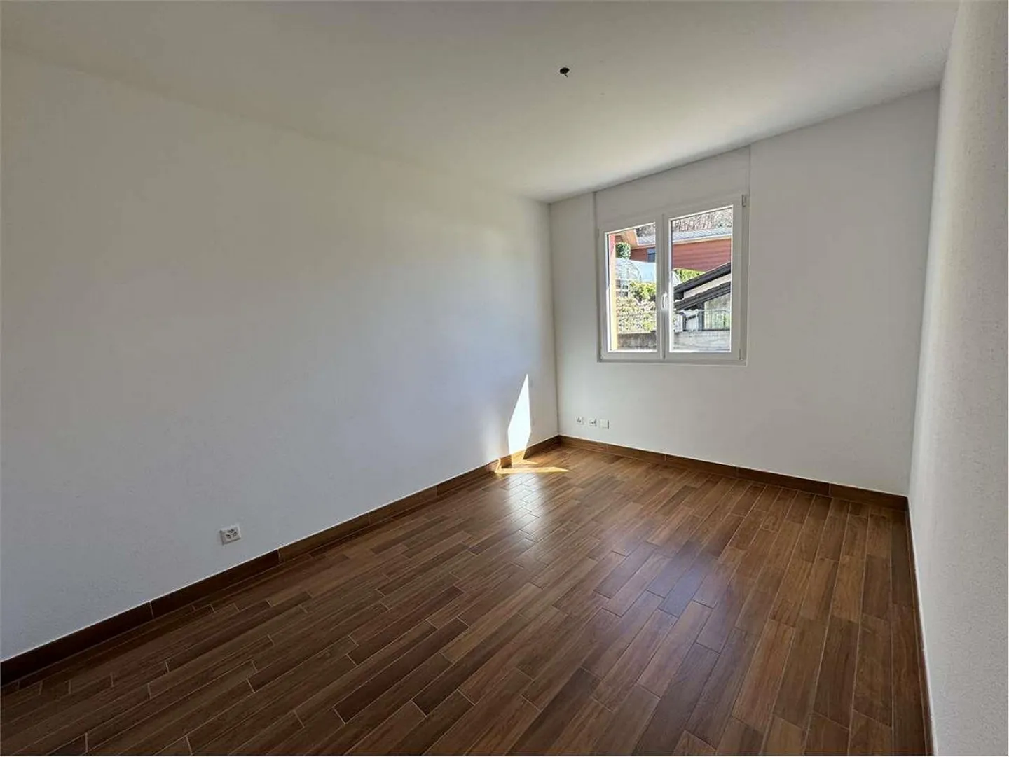 Villa moderna unica con vista lago a Collina D'Oro - Residenza - Foto 12 di 13