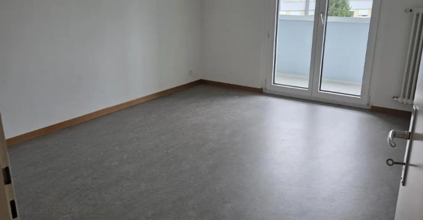 Appartement décontracté près de la piscine - Photo 5 sur 9