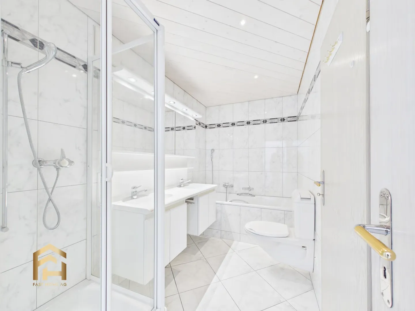 Dreamy 6.5 Room Townhouse with Terrace & Balcony - Photo 9 of 13
