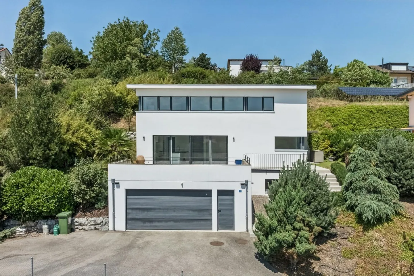Zeitgenössische Familienvilla, außergewöhnliches Panorama - Foto 1 von 13