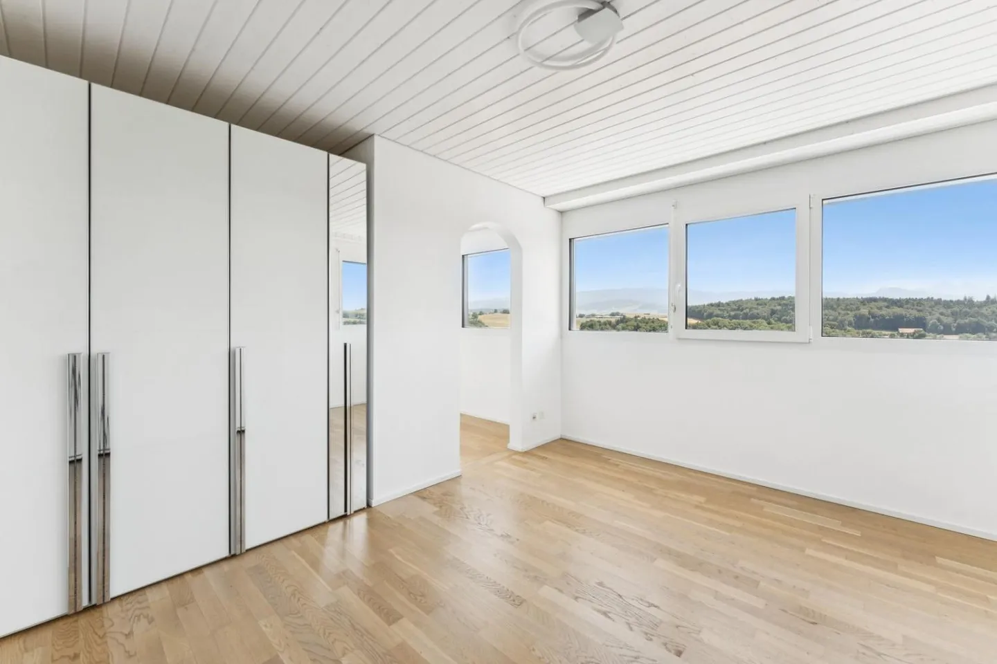 Zeitgenössische Familienvilla, außergewöhnliches Panorama - Foto 7 von 13