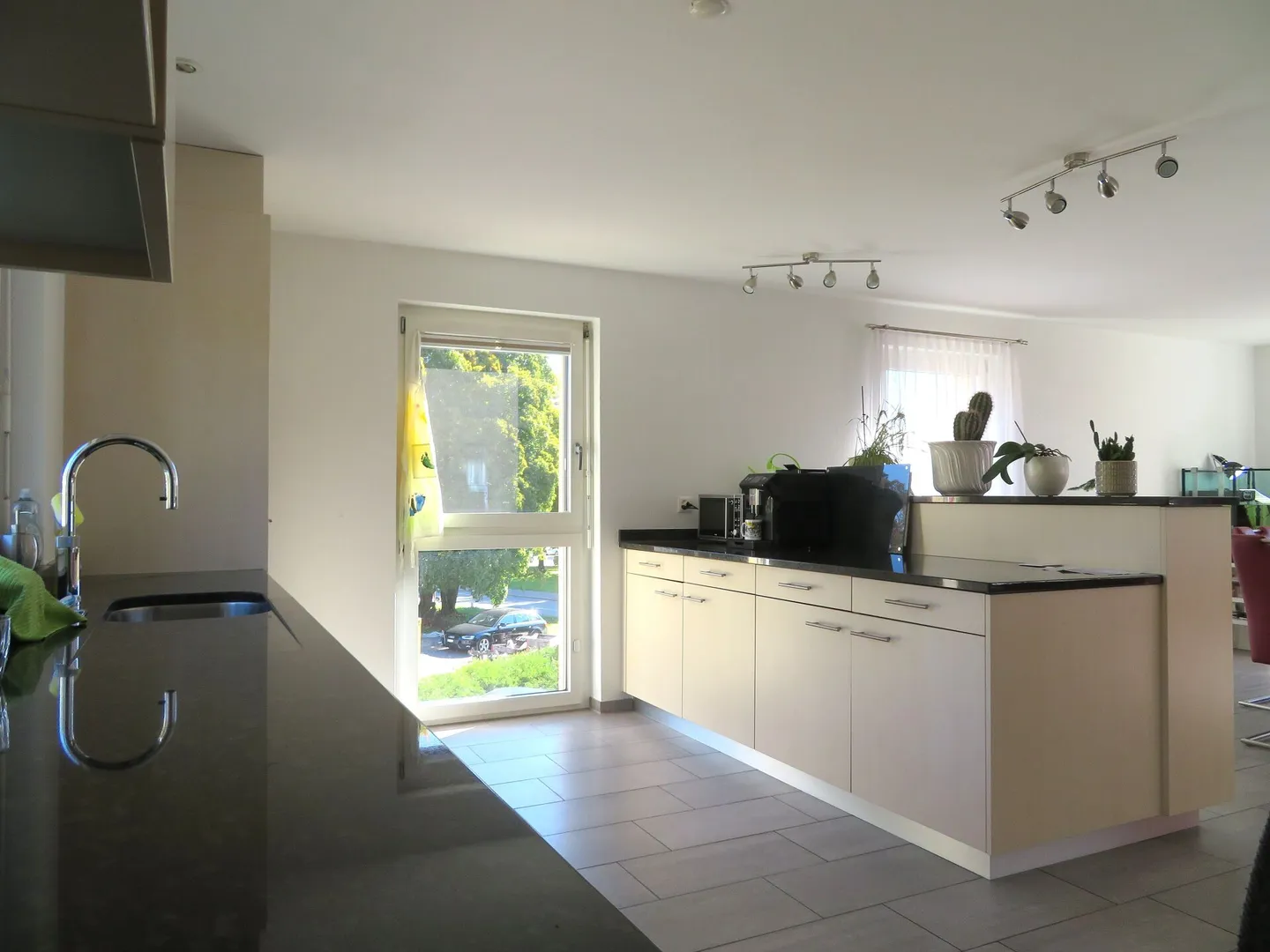 Penthouse apartment with 6.5 rooms and additional spaces - Photo 3 of 10