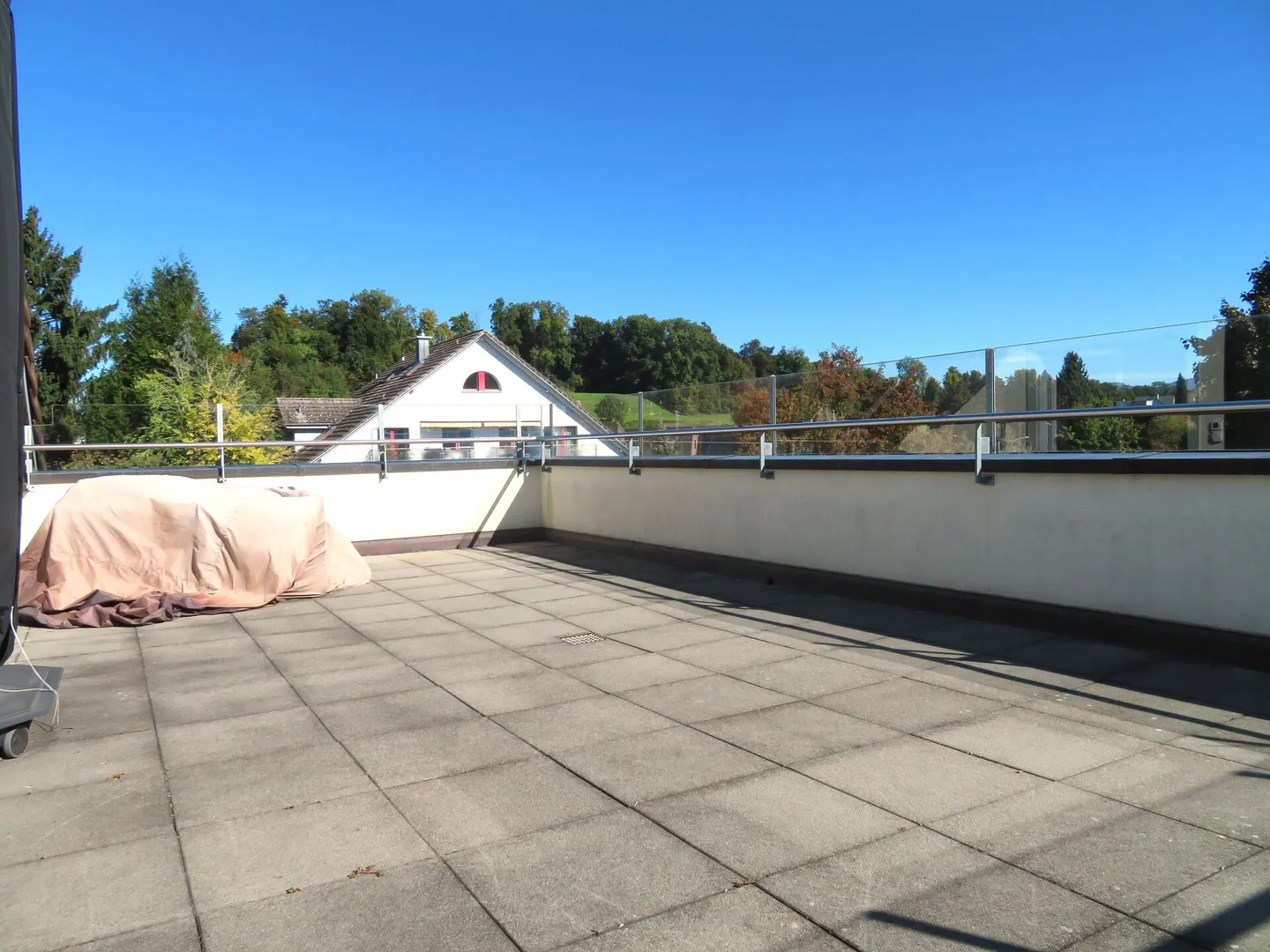 Penthouse apartment with 6.5 rooms and additional spaces - Photo 9 of 10