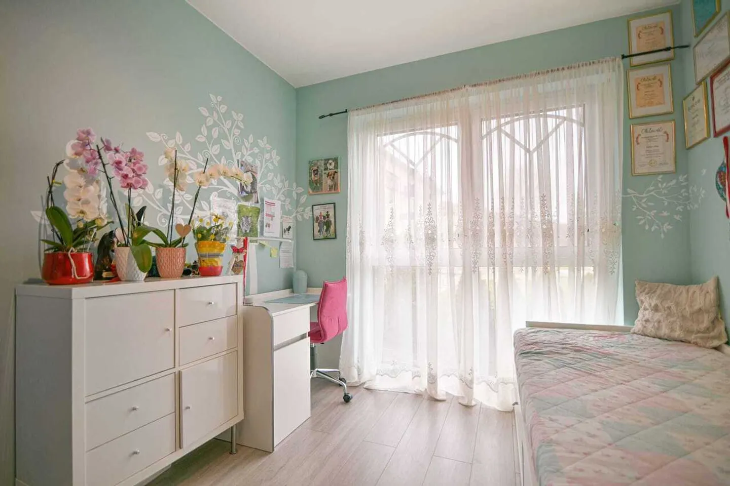 8.5-Room Single-Family Home with Pool and Scenic View in Stüsslingen - Photo 6 of 13