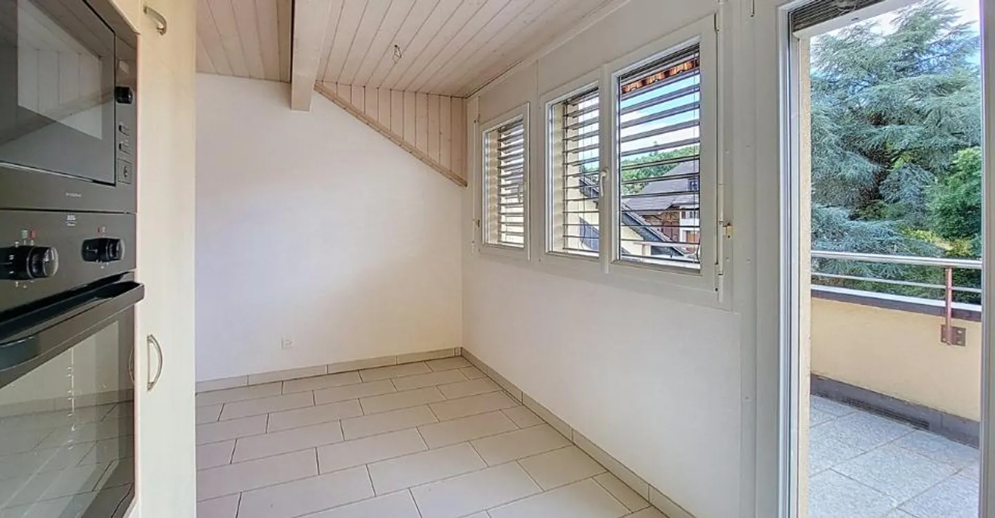 3.5-room apartment of 119 m2 with balcony in Chabrey / VD - Photo 7 of 13