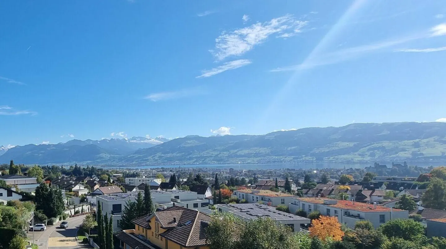 Exclusive penthouse apartment with lake view - Photo 1 of 6