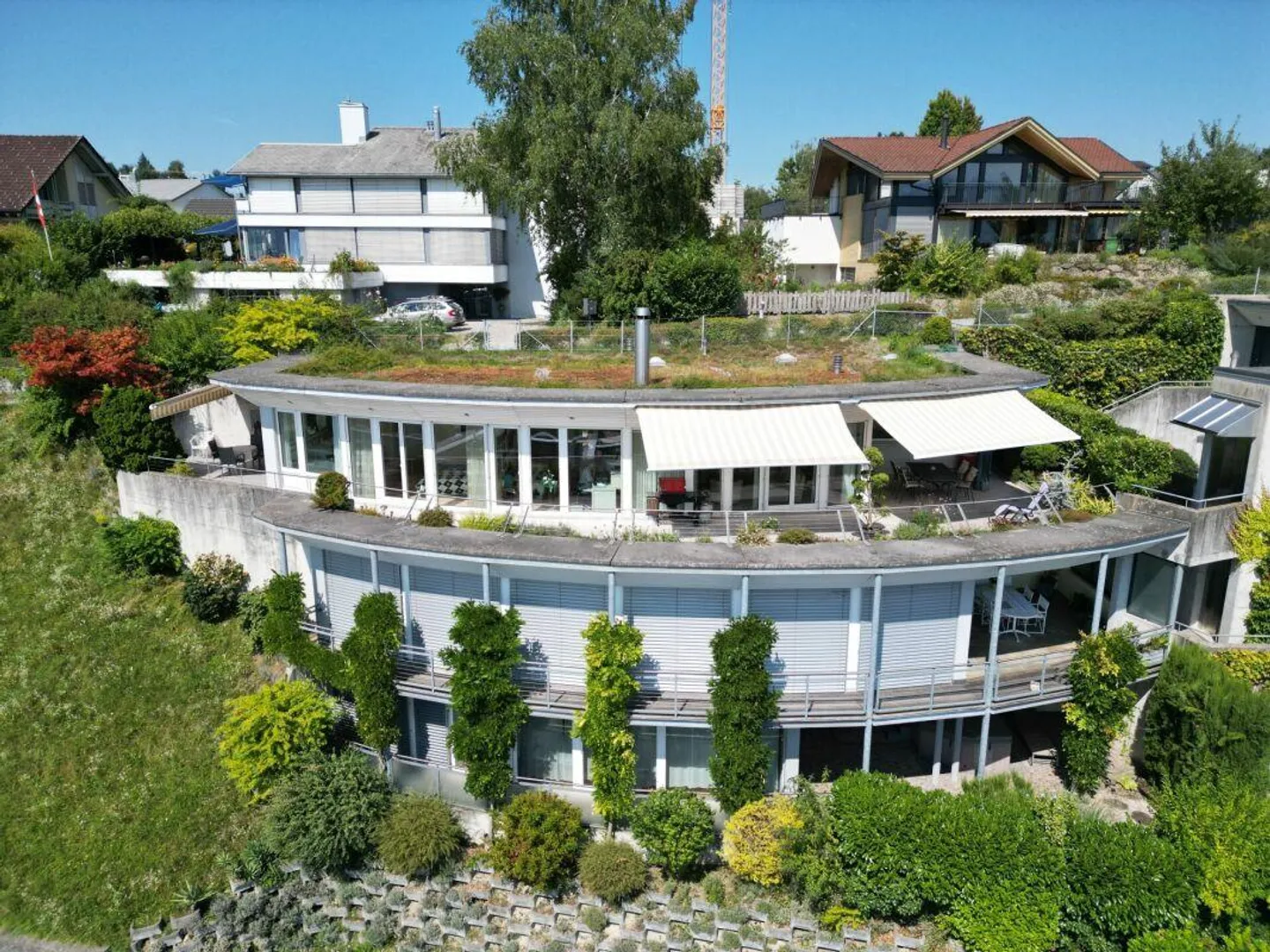 Exclusive penthouse apartment with lake view - Photo 2 of 6