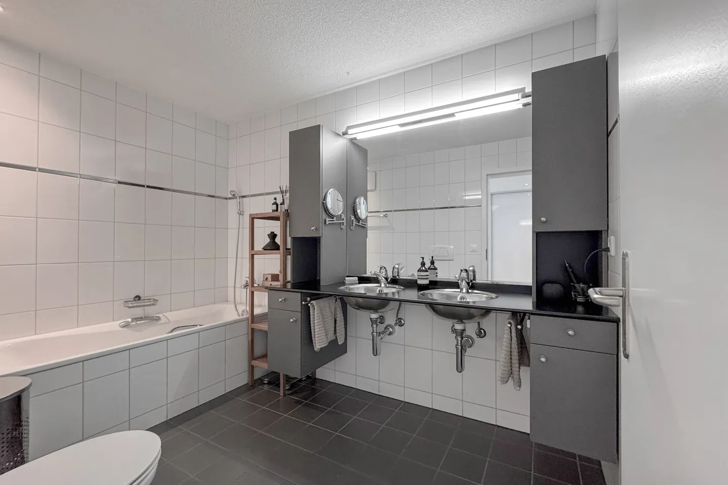 Lumière, Esthétique et Fonctionnalité : Maison Moderne au Belpberg - Photo 11 sur 15