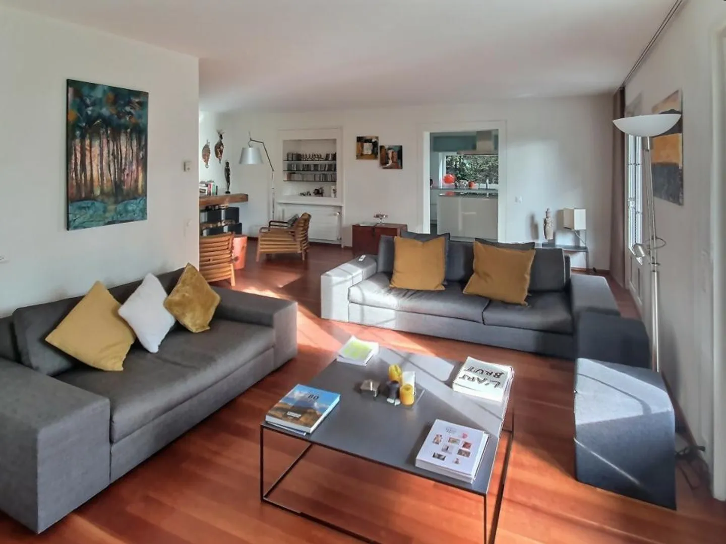 In very good condition and quiet - Photo 1 of 11