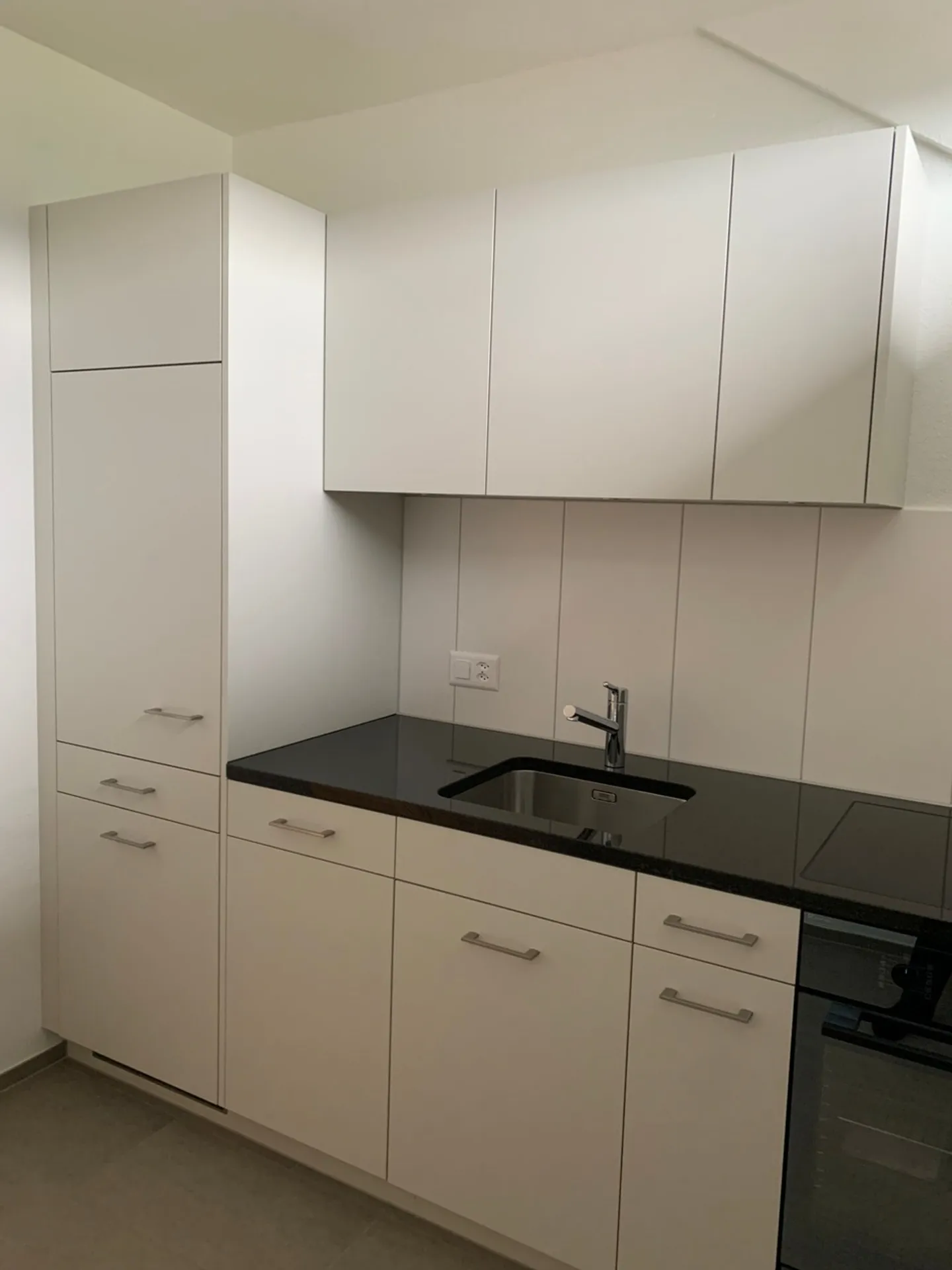 Parkplatz im Freien mieten - Foto 6 von 8