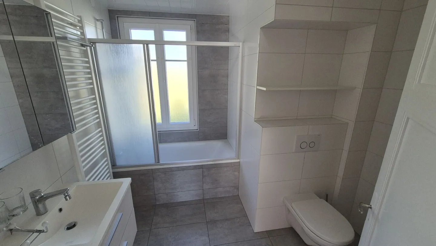 5,5-Zimmer-Wohnung im Erdgeschoss - im Zentrum von Vouvry - Foto 8 von 9