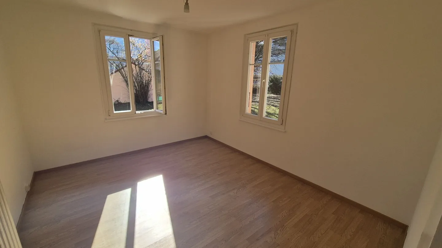 5,5-Zimmer-Wohnung im Erdgeschoss - im Zentrum von Vouvry - Foto 4 von 9