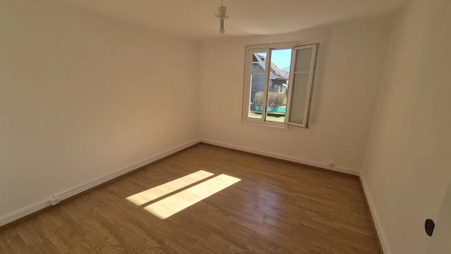 5,5-Zimmer-Wohnung im Erdgeschoss - im Zentrum von Vouvry - Foto 5 von 9