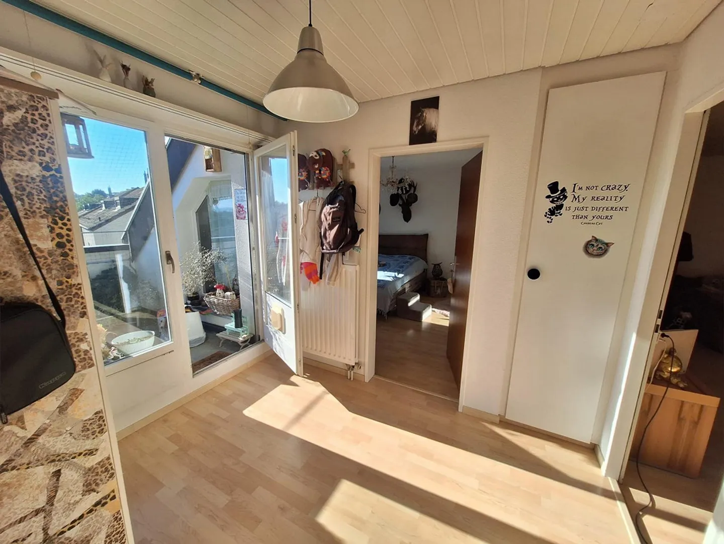 Beautiful 2.5 room apartment in the attic, Allschwil - Photo 2 of 9