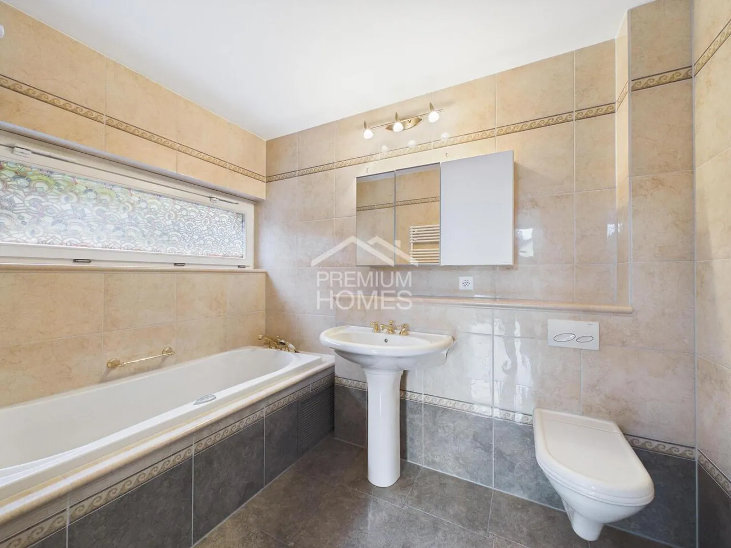 Stilvolles Apartment mit Eleganz - Foto 6 von 8