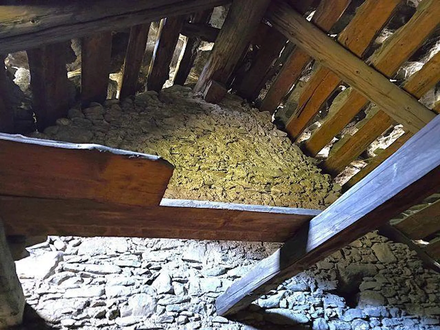 Casa storica di 12 loc. con grande terreno e bella vista aperta - Foto 21 di 41