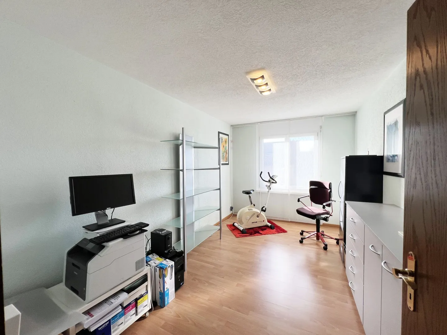 Living with a View - Charming Middle House in a Good Location in Ennetbaden - Photo 8 of 12