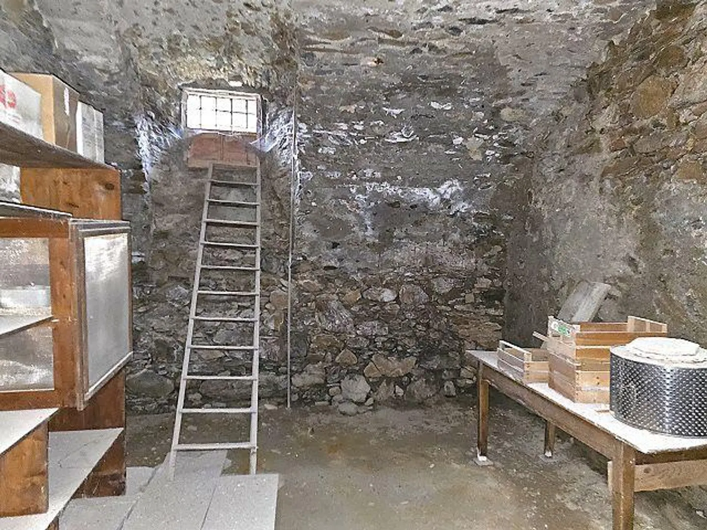 Casa storica di 12 loc. con grande terreno e bella vista aperta - Foto 23 di 41