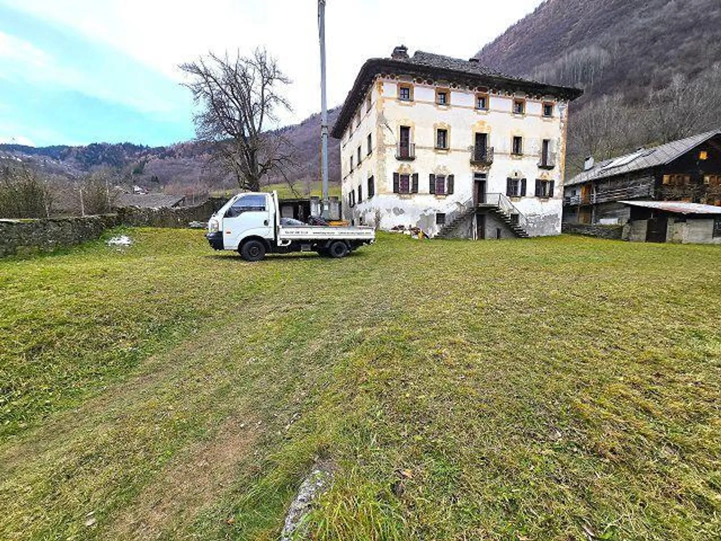 Casa storica di 12 loc. con grande terreno e bella vista aperta - Foto 25 di 41