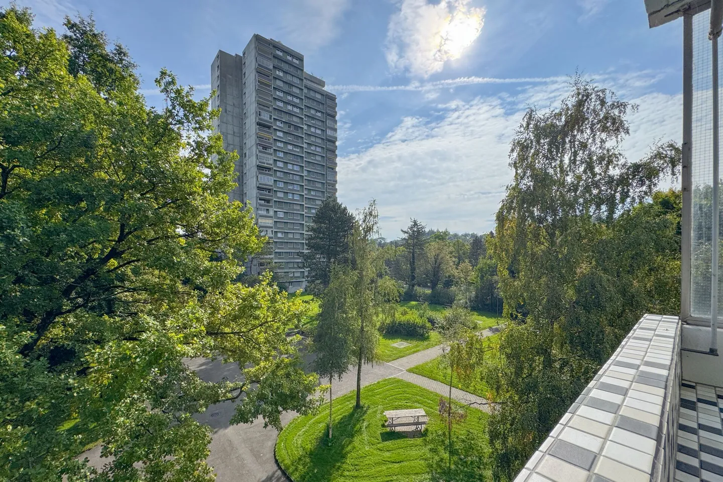 Top sanierte Wohnung mit Weitblick - grün, ruhig, bezugsbereit - Foto 10 von 13
