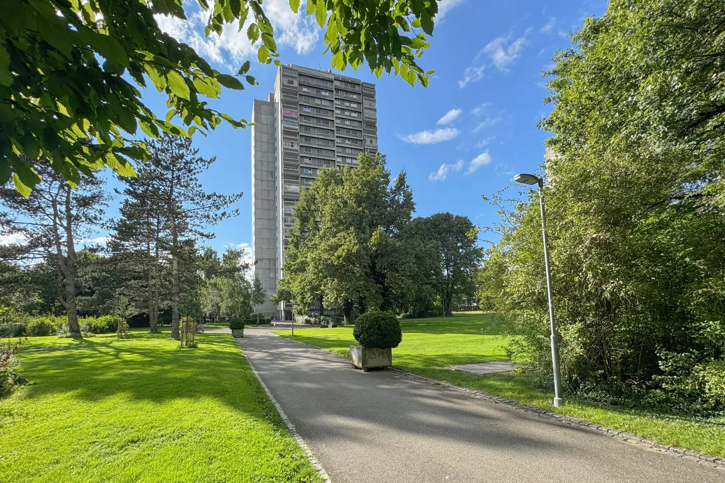 Top sanierte Wohnung mit Weitblick - grün, ruhig, bezugsbereit - Foto 12 von 13