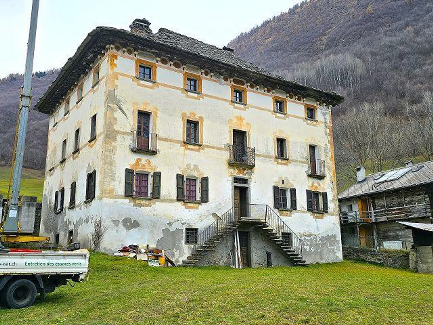 Casa storica di 12 loc. con grande terreno e bella vista aperta - Foto 36 di 41