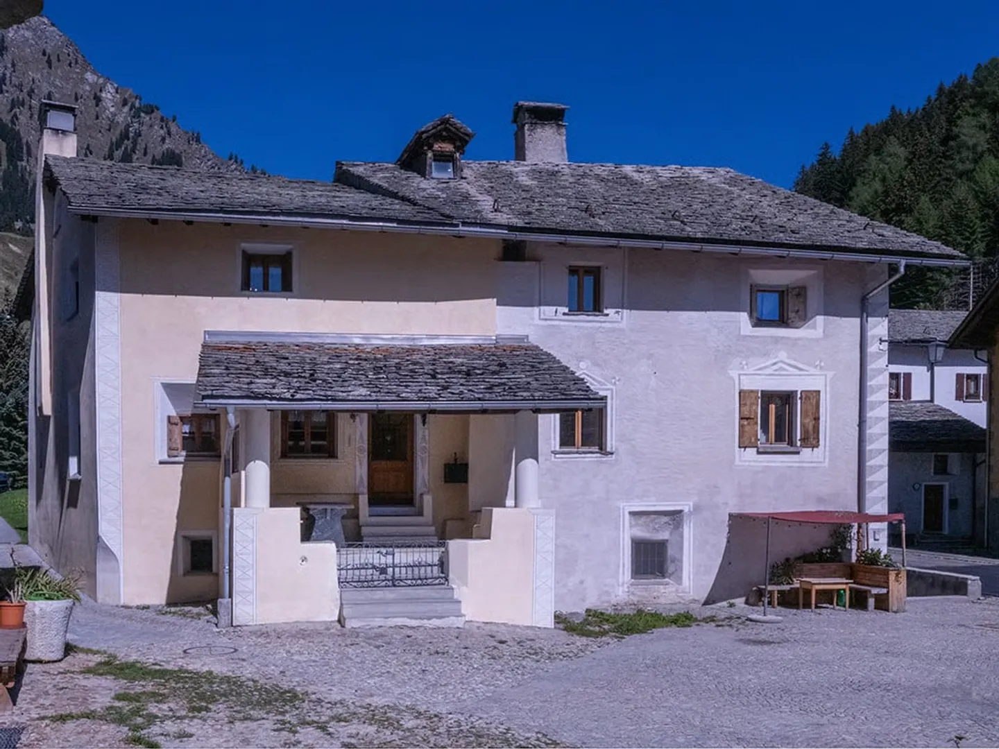 Futuro con Storia. Dove il Bergell diventa una Casa. - Foto 16 di 17
