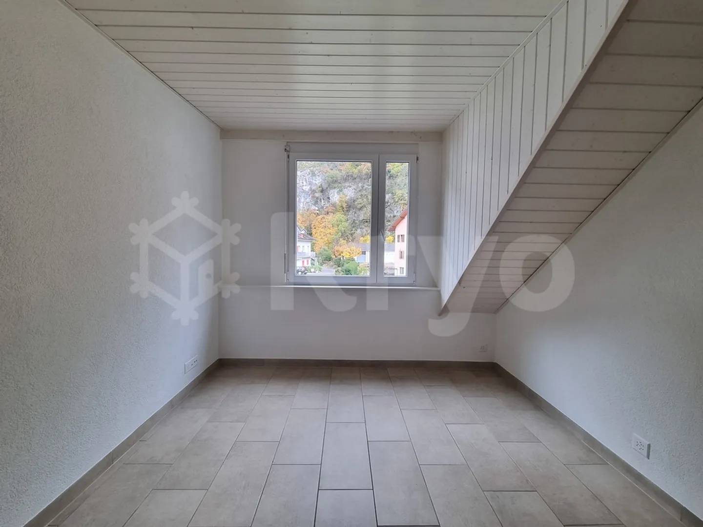 For rent studio 1 room 3rd floor in Roche VD - Photo 3 of 6