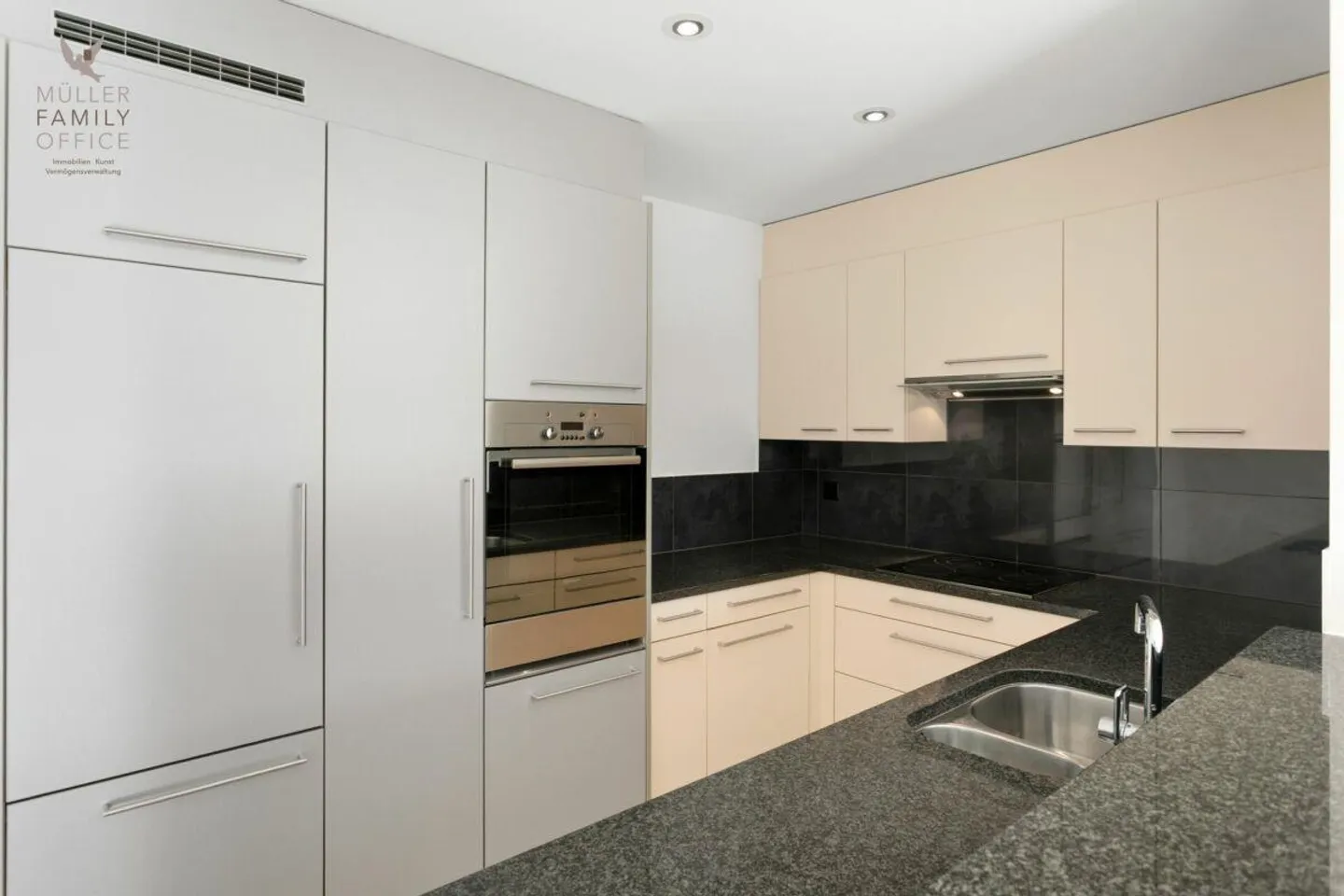 Votre nouveau chez-vous au centre : Charmant appartement de 3 1/2 pièces - Photo 10 sur 13