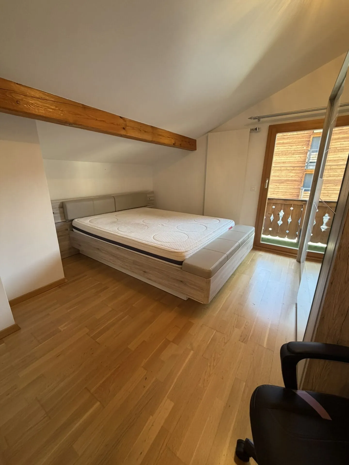Duplex Charmant au Centre de Villars - Photo 2 sur 4