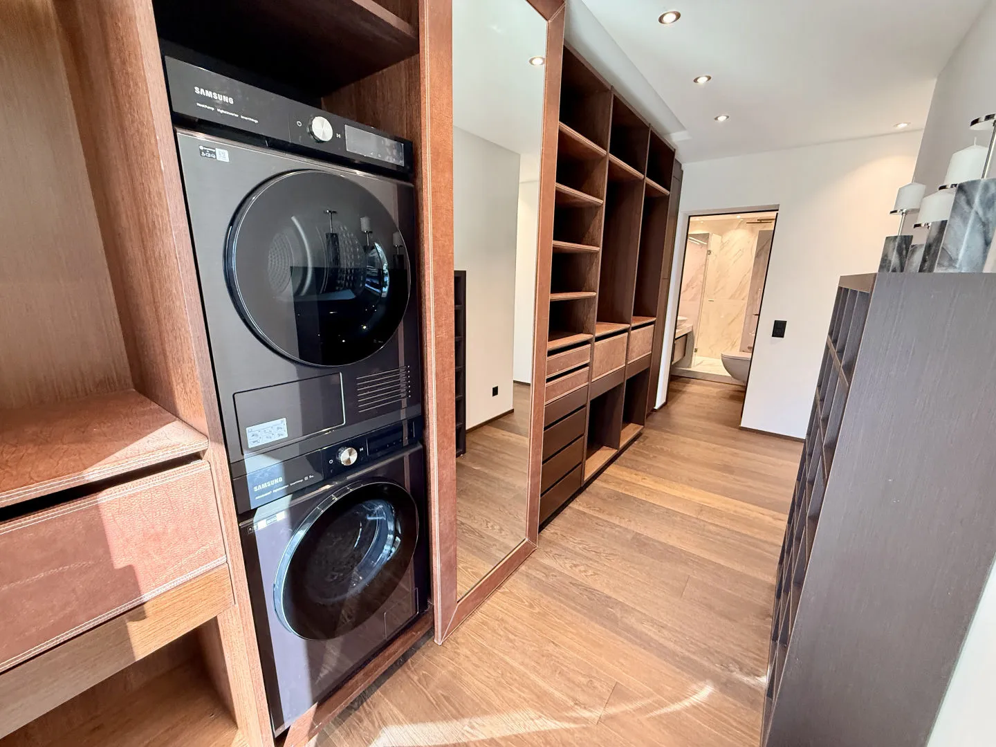 Large Luxury Apartment with Spacious Terrace and Breathtaking View - Photo 7 of 10