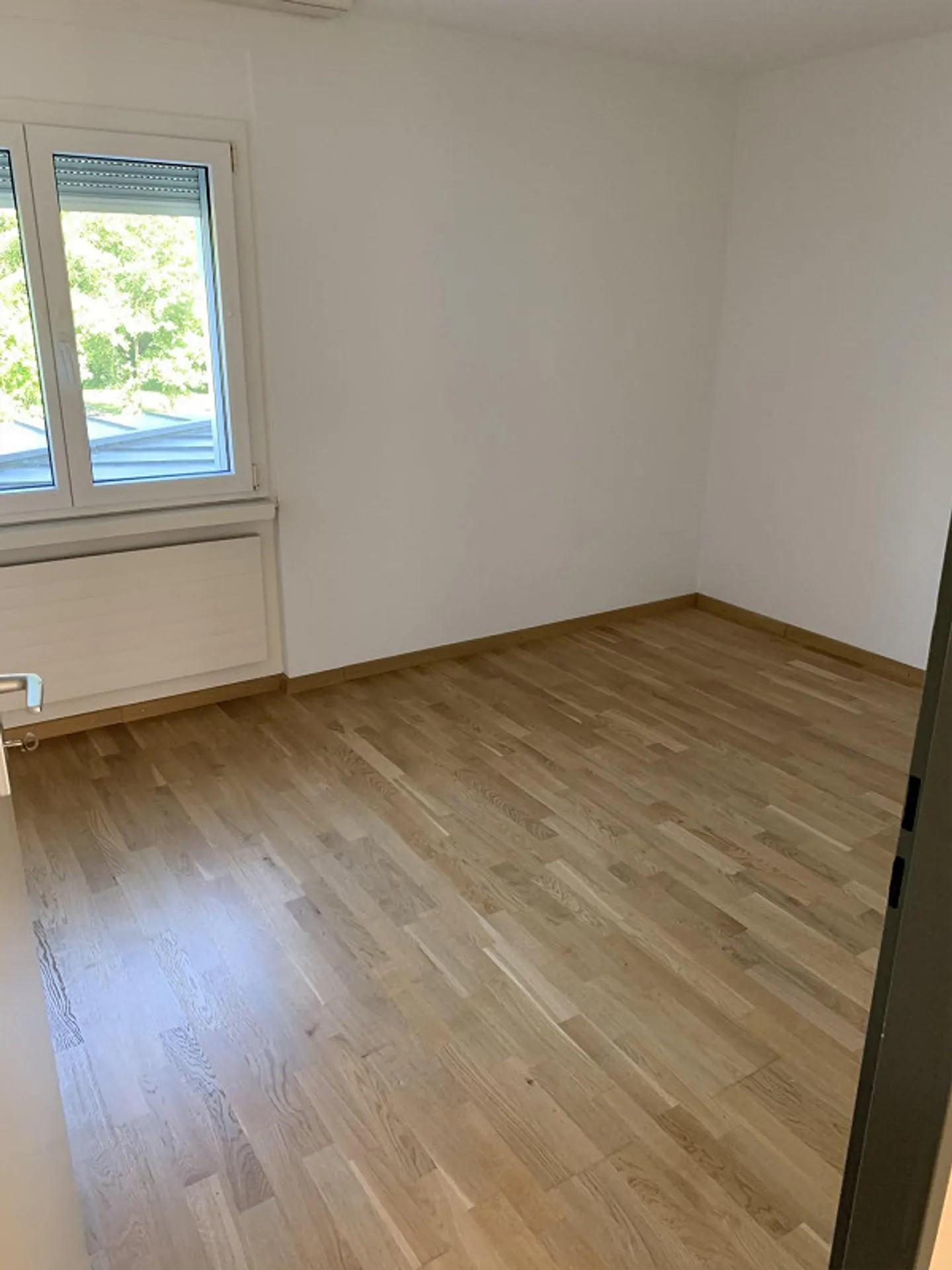 Bella appartamento di 4,5 stanze con balcone a Frasnacht - Foto 5 di 11