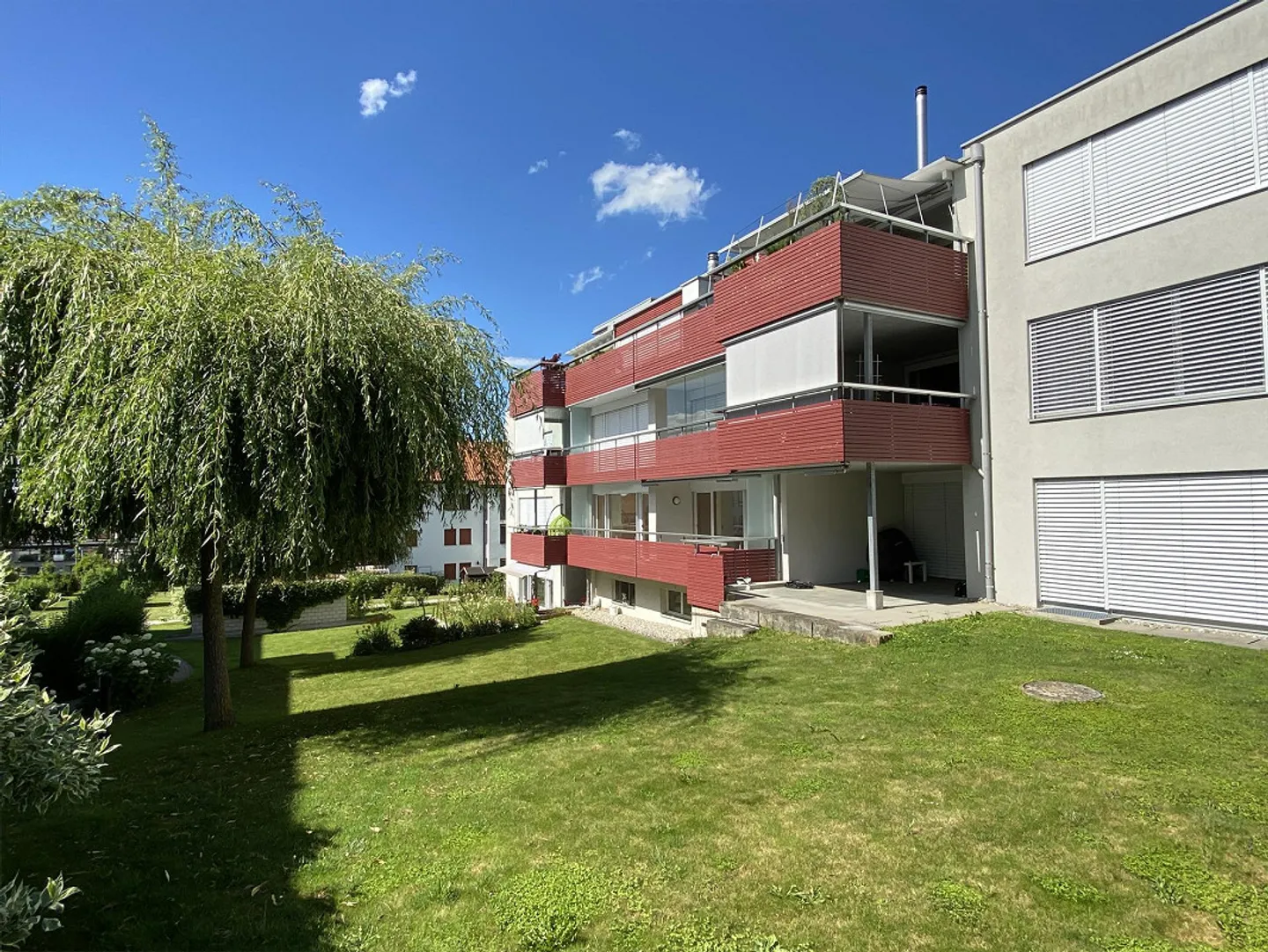 Modern apartment in ownership standard in a popular location with underground parking - Photo 1 of 12
