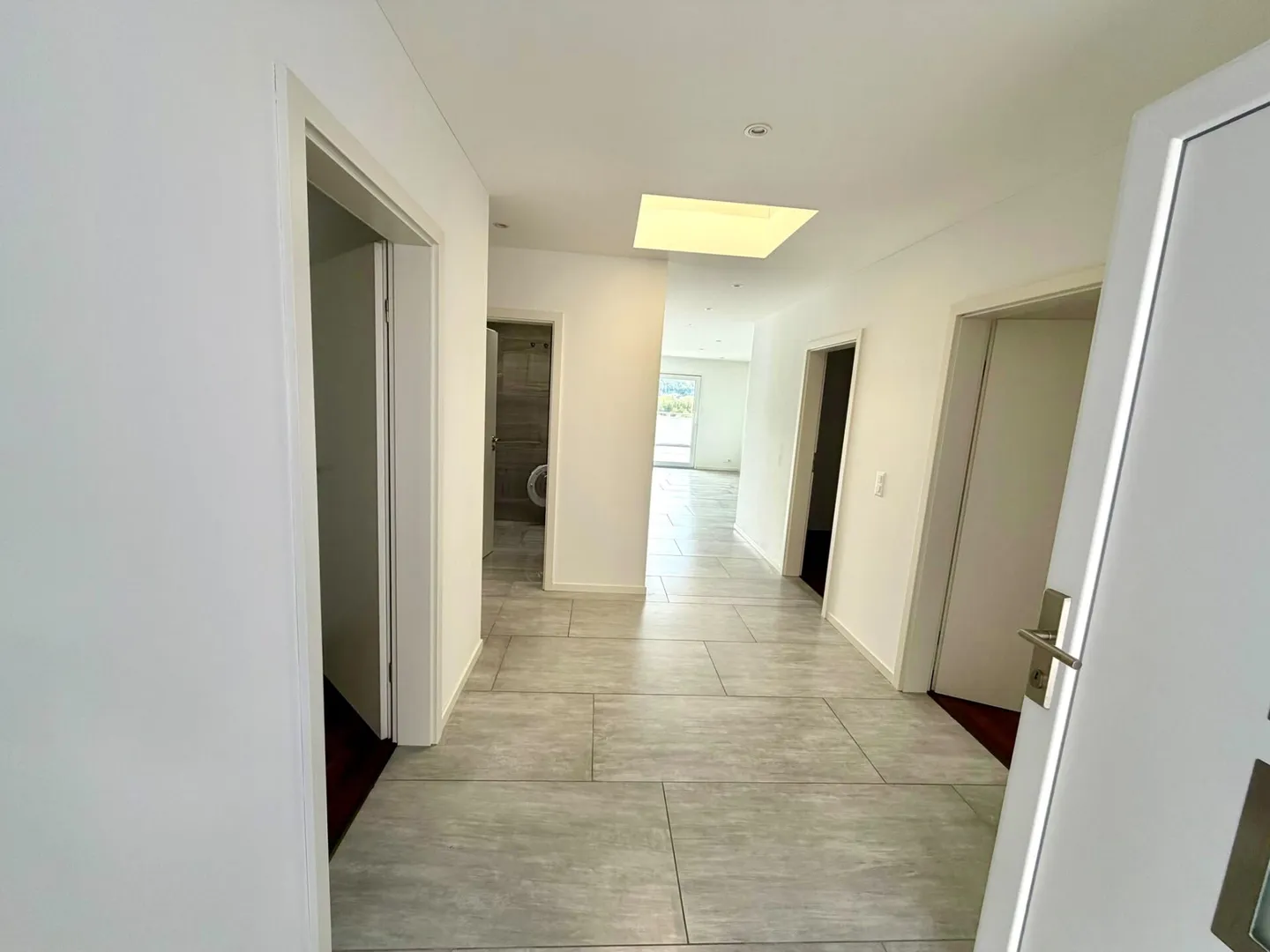 Newly built 4.5 room penthouse apartment - Photo 10 of 15