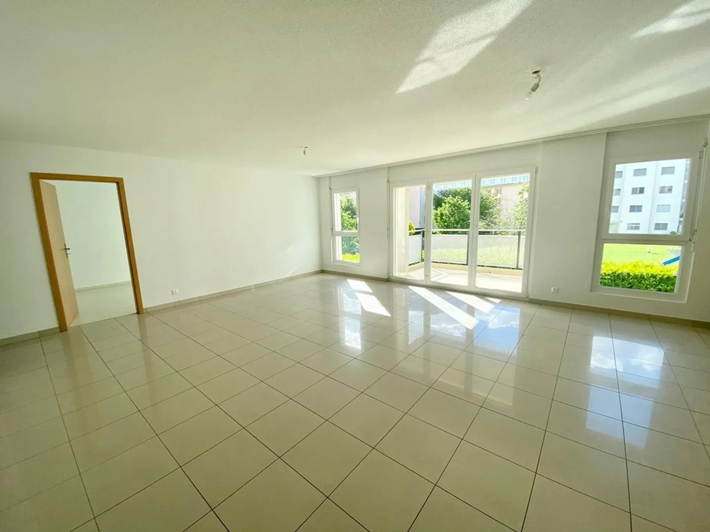 Appartement Charmant dans Quartier Calme - Photo 4 sur 10