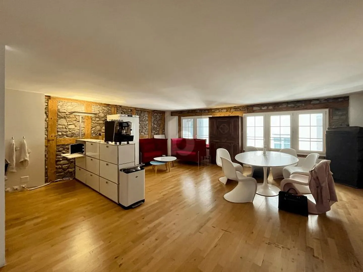 Modern Office Space in Zurich - Photo 3 of 6