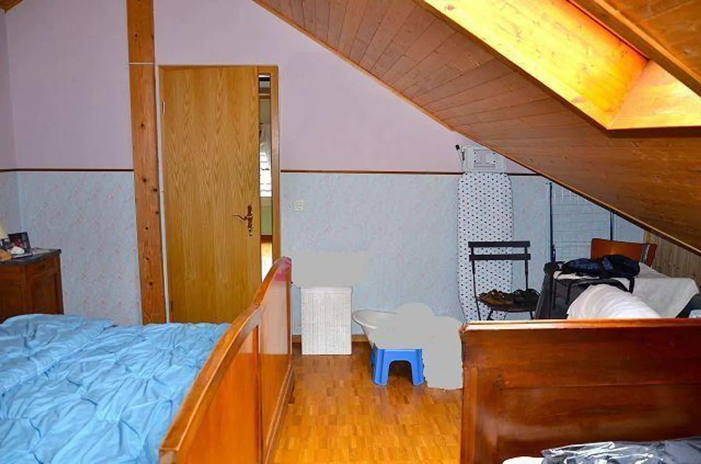 Grande proprietà con molto terreno in una posizione molto tranquilla e soleggiata... - Foto 16 di 37