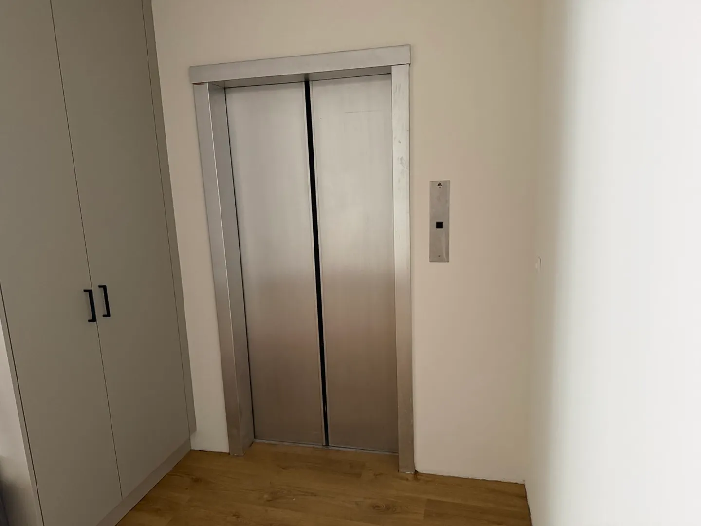 Modernized Old Town Gem – 3.5 Room Apartment – 78m2 - Photo 5 of 6
