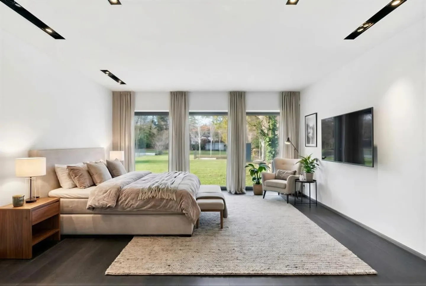 Residence of prestige located in the heart of Vandoeuvres - Photo 9 of 13
