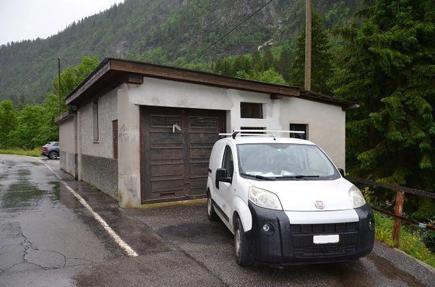 Grande proprietà con molto terreno in una posizione molto tranquilla e soleggiata... - Foto 33 di 37