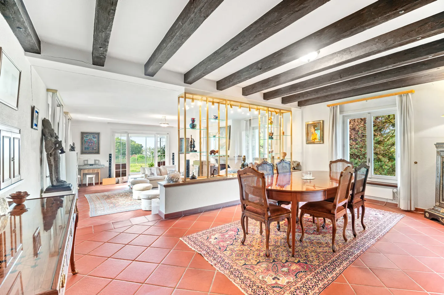 Charaktervolle Immobilie mit Aussicht und Innenpool in St-Légier - Foto 4 von 15