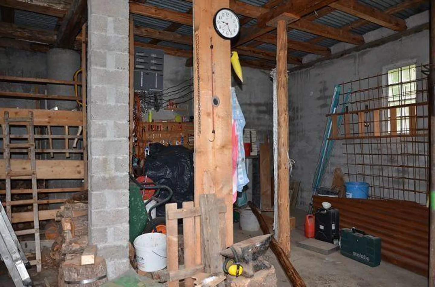 Grande proprietà con molto terreno in una posizione molto tranquilla e soleggiata... - Foto 34 di 37