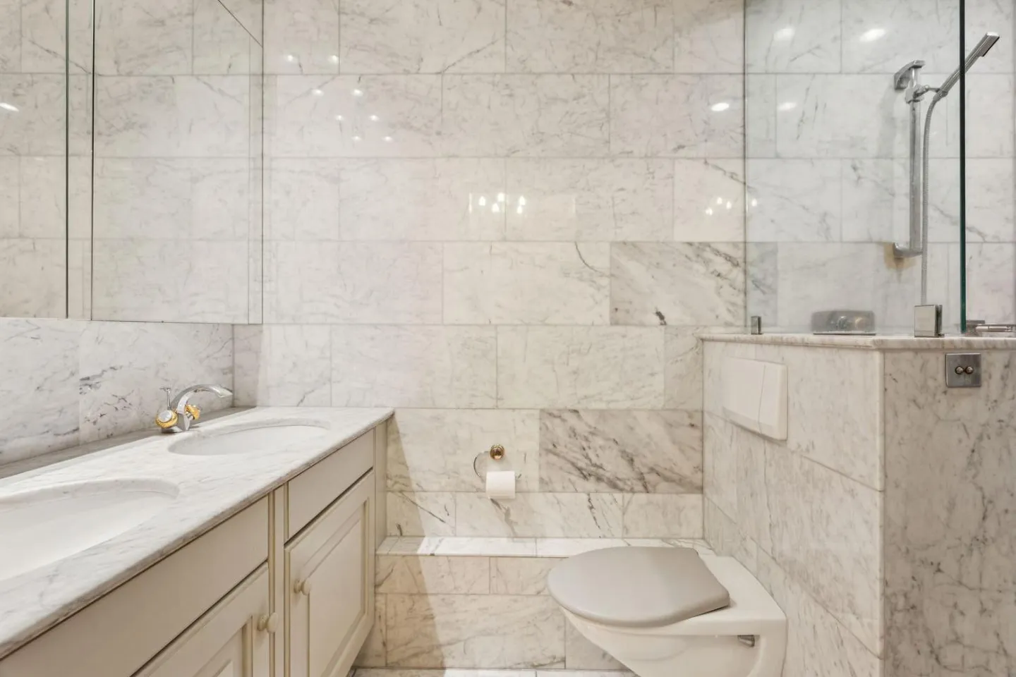 Duplex Magnifique - Propriété Exceptionnelle à Deux Pas du Rivage du Lac de Morat - Photo 9 sur 13