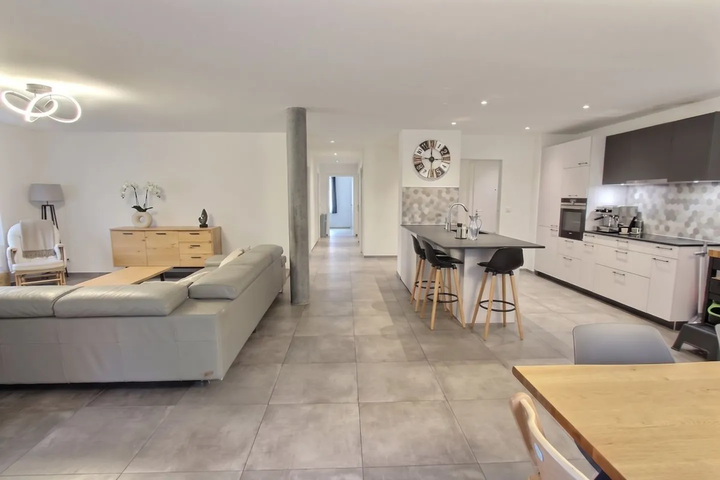 Appartement spacieux à Châtel-St-Denis - Photo 5 sur 13