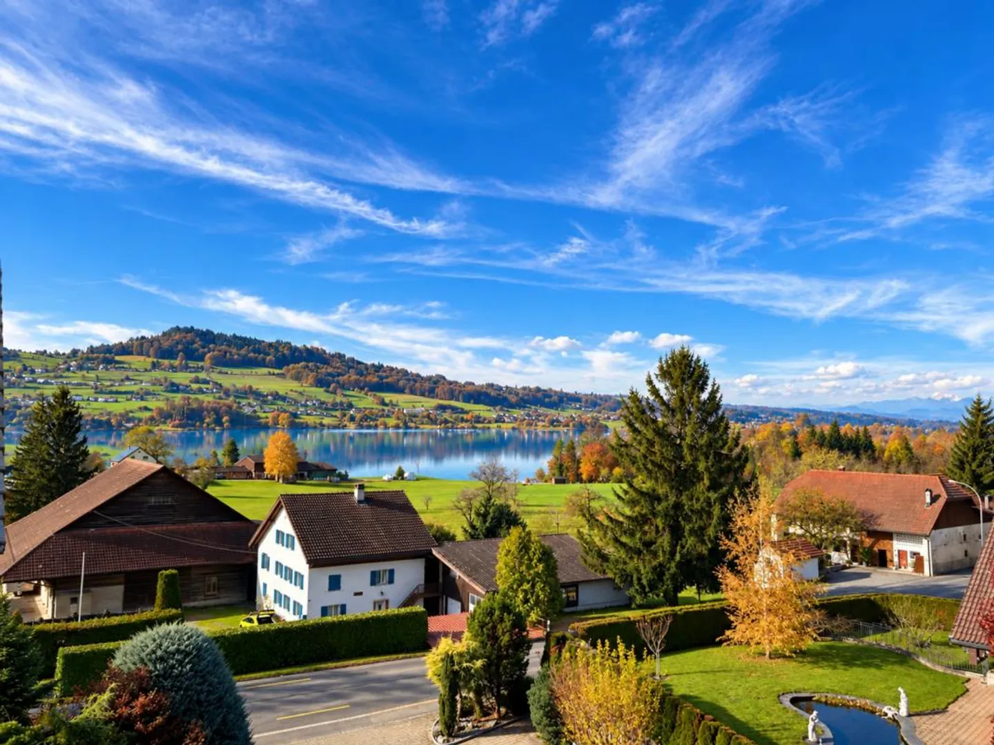 Appartement en duplex lumineux de 4,5 pièces avec vue sur le lac - Photo 1 sur 13