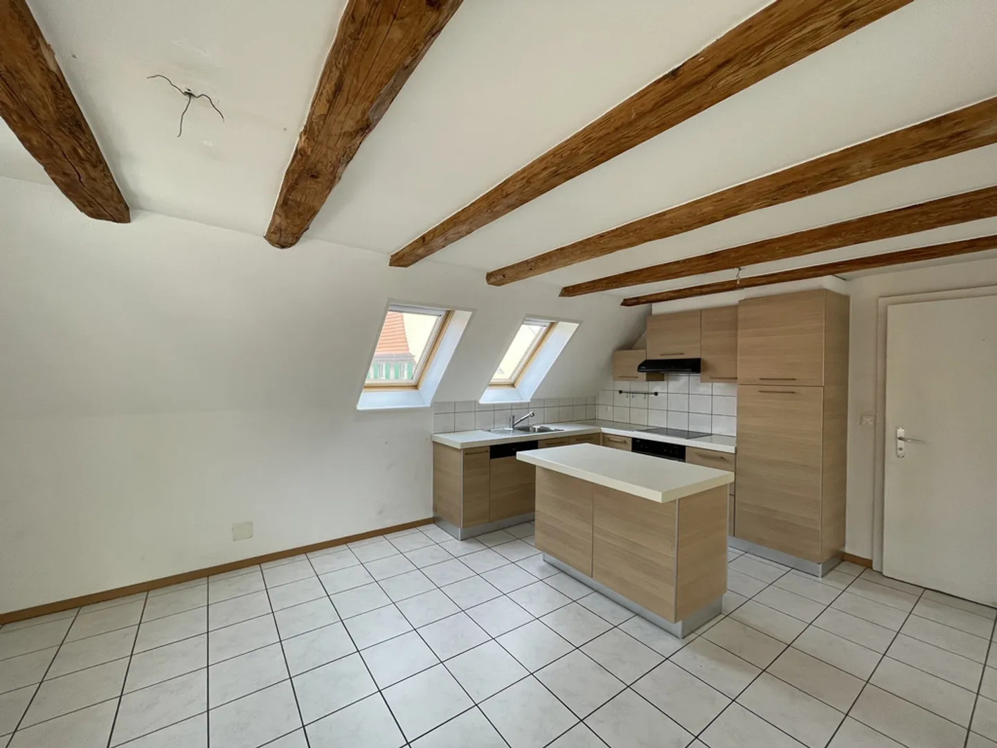 Apartment for rent - Photo 1 of 5