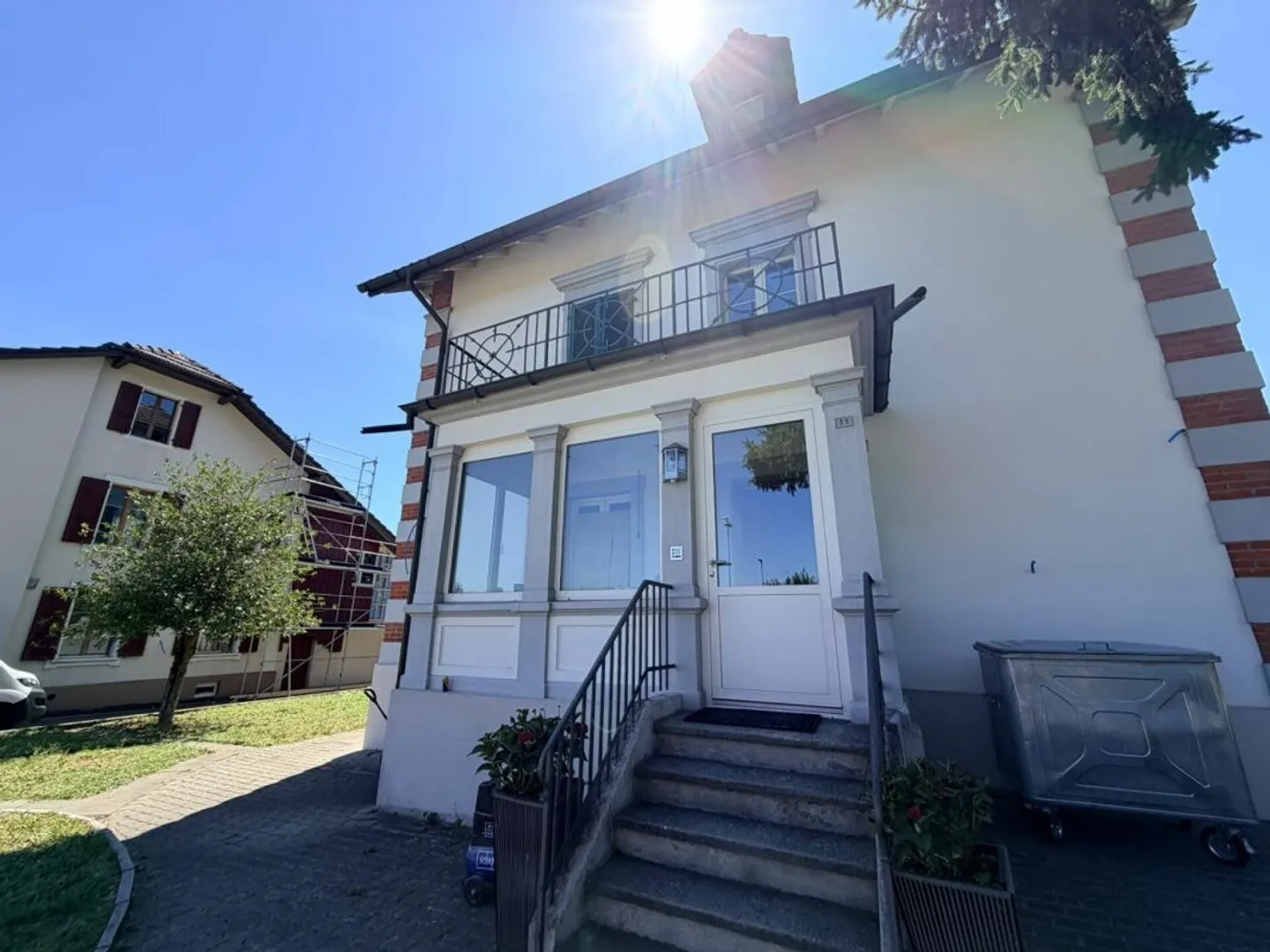 Appartamento affascinante di 3,5 stanze con balcone - vivere curato in un ambiente tranquillo e soleggiato - Foto 1 di 6