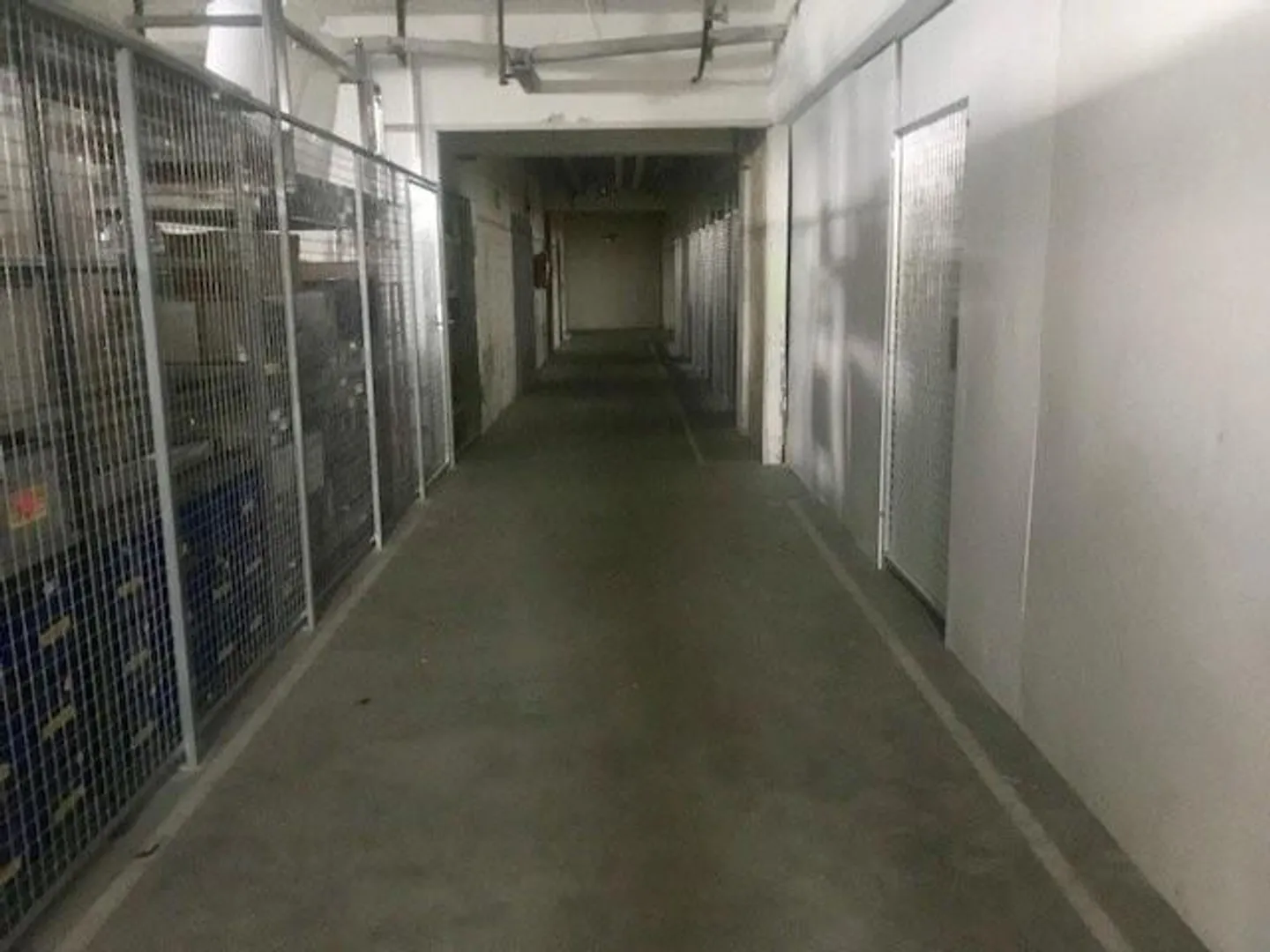 Attractive storage areas in the 1st basement with goods lift - Photo 6 of 6